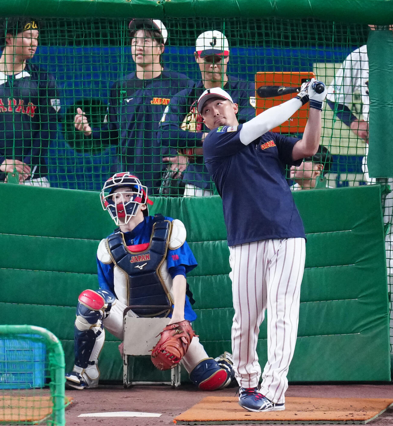 日本対中日　試合前、フリー打撃を行う鈴木（2026年2月27日撮影）