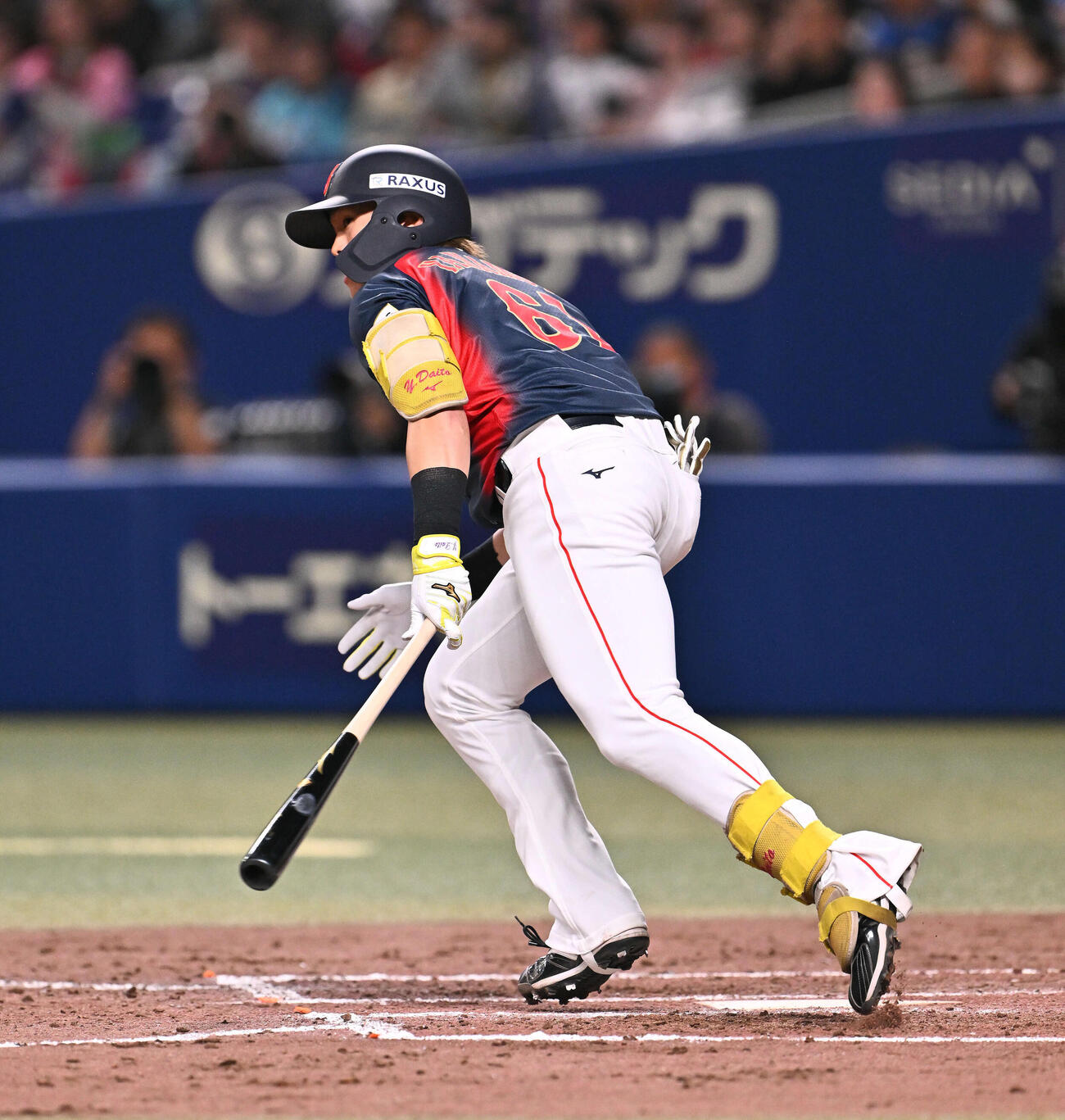 中日対日本　5回表日本1死満塁、山本は2点適時打を放つ（2026年2月28日撮影）