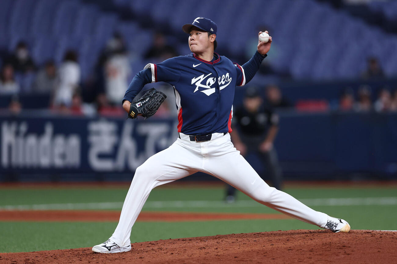 オリックス対韓国　韓国4番手の金栄奎（撮影・前田充）