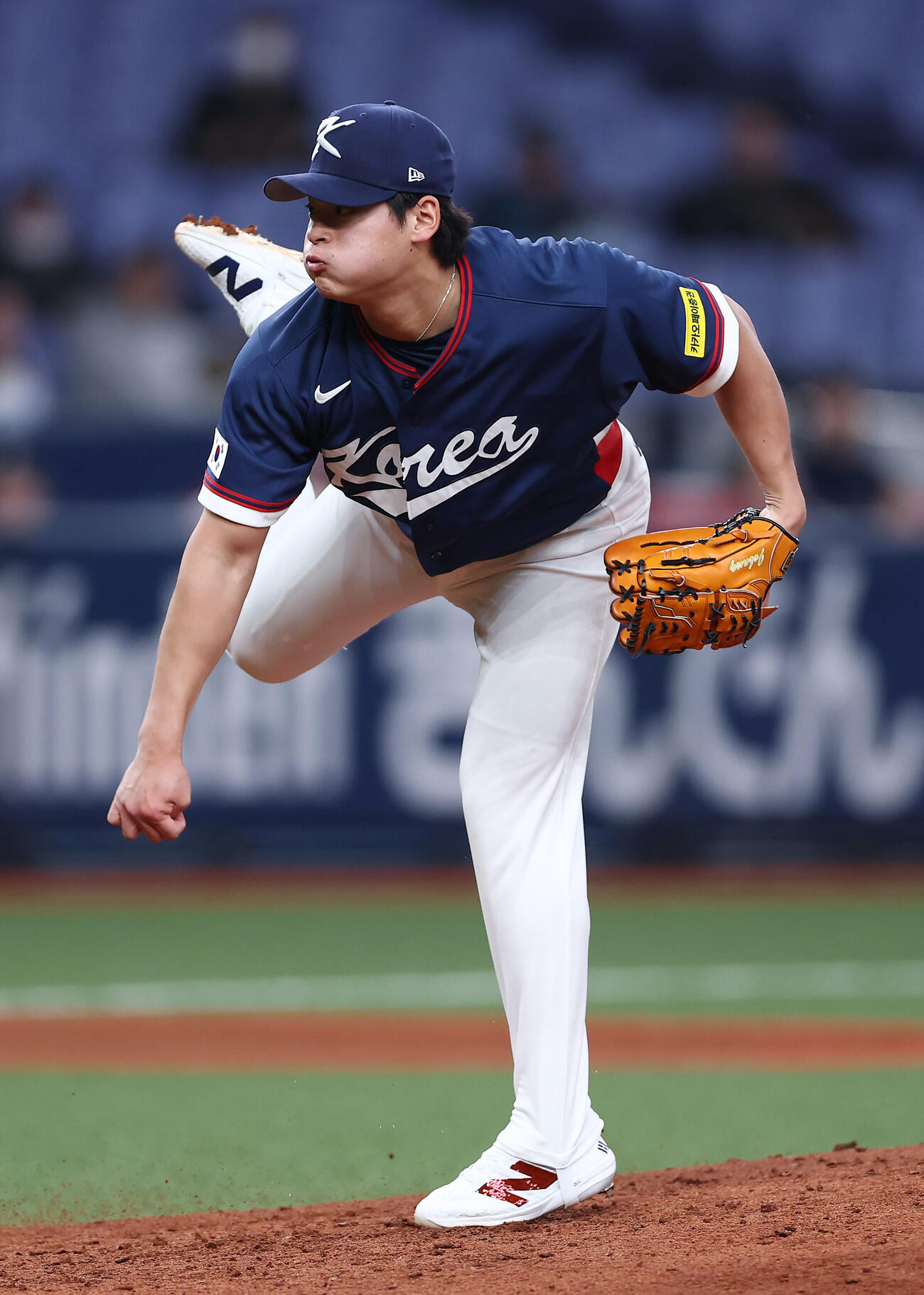 オリックス対韓国　韓国5番手の趙丙■（■は火ヘンに玄）（撮影・前田充）