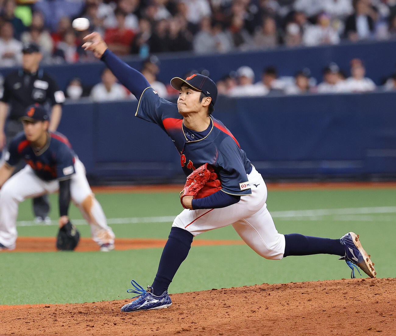 阪神対日本　日本6番手の根尾（撮影・上田博志）