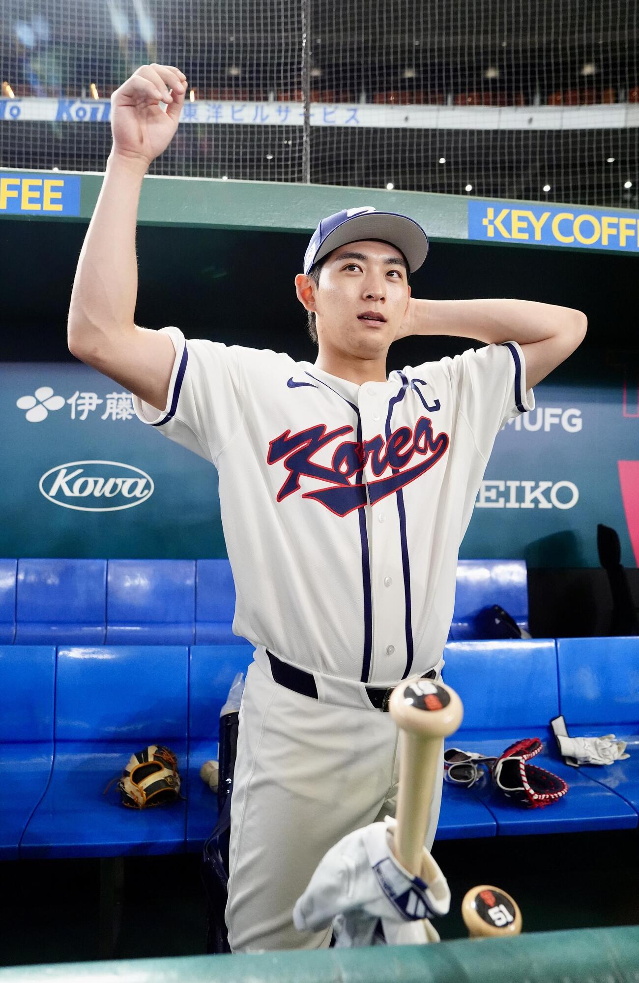 WBC公式練習を行う韓国代表の李政厚（撮影・江口和貴）