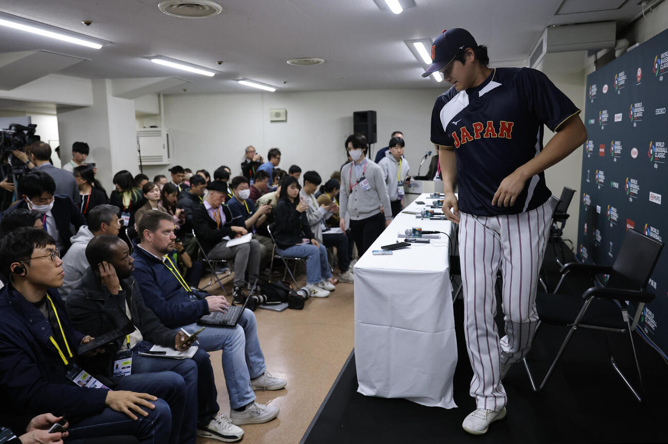 WBC記者会見に臨む日本代表の大谷（読売新聞社提供）