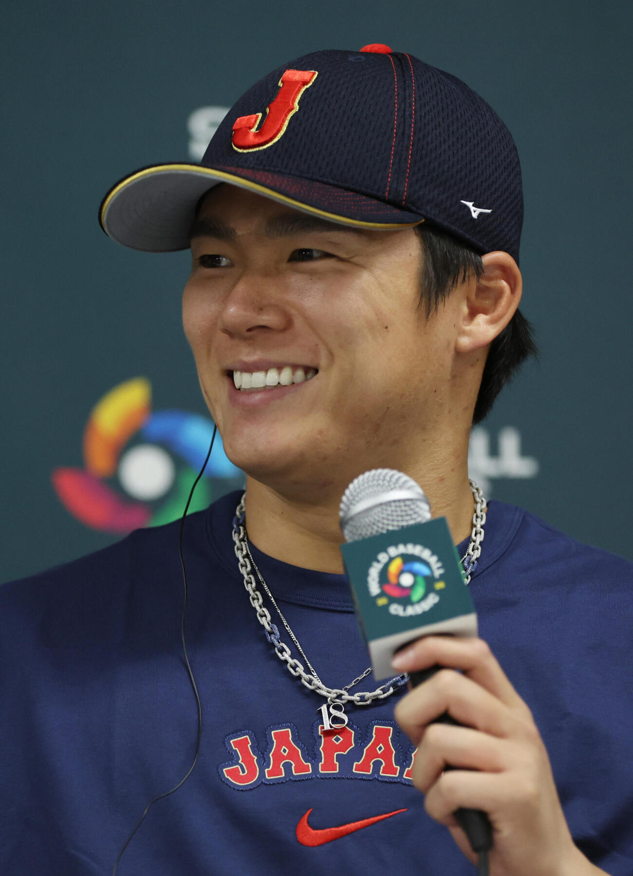 WBC記者会見に臨む日本代表の山本（読売新聞社提供）