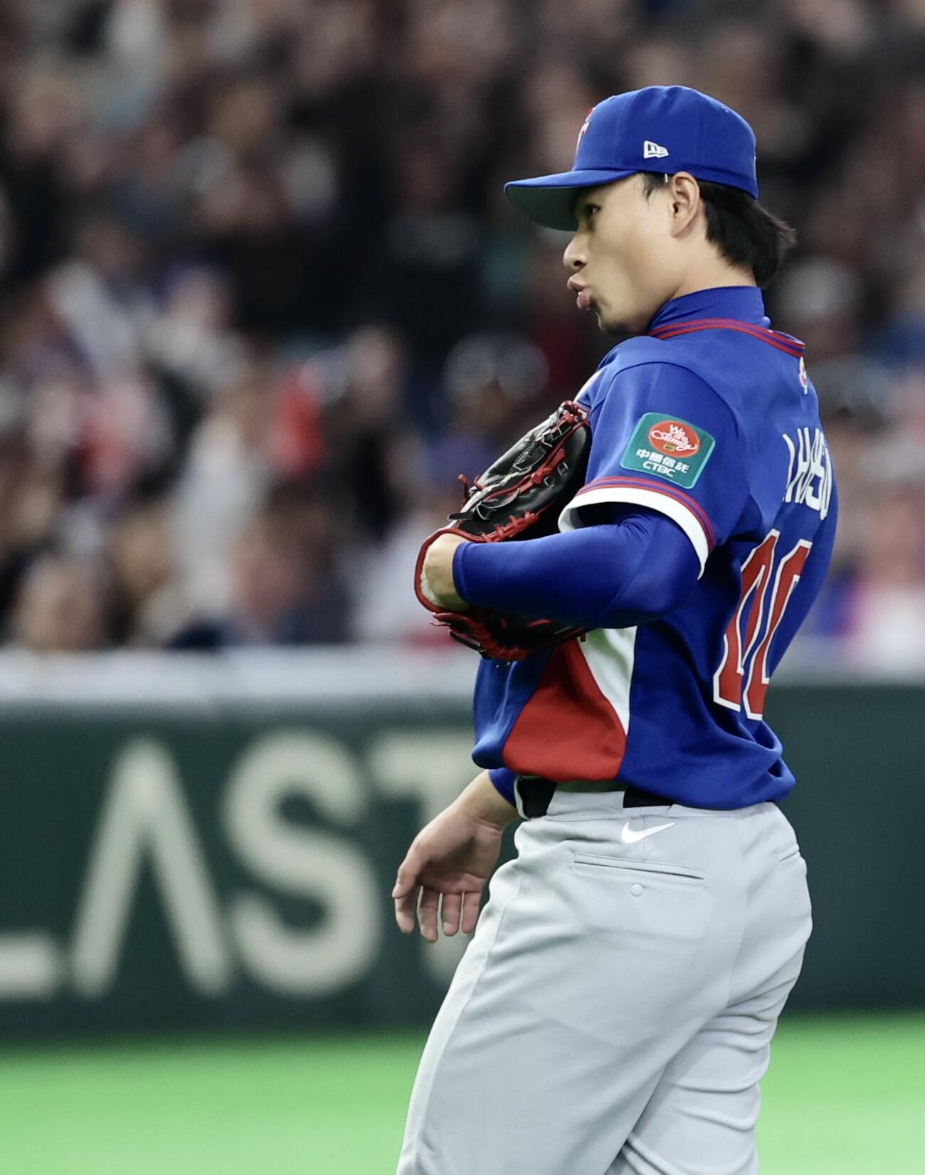 オーストラリア対台湾　1回裏を抑える徐若熙（撮影・河田真司）