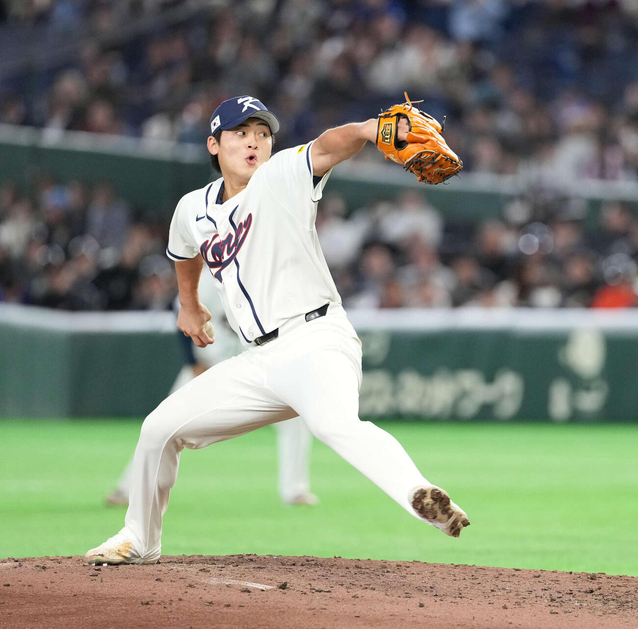 韓国対チェコ　韓国の趙丙炫（撮影・井上学）