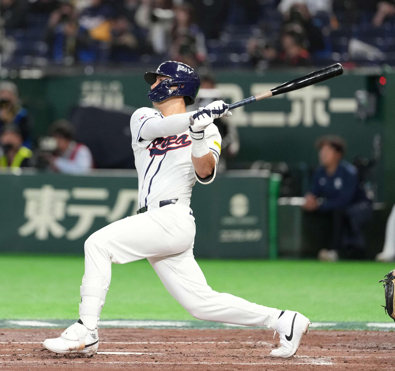 韓国対チェコ3回裏韓国1死、本塁打を放つウィットコム（撮影・井上学）