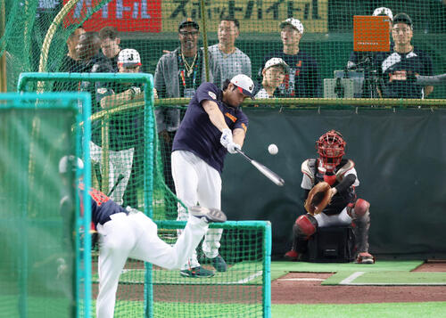 台湾対日本　打撃練習する侍ジャパン大谷（撮影・加藤哉）