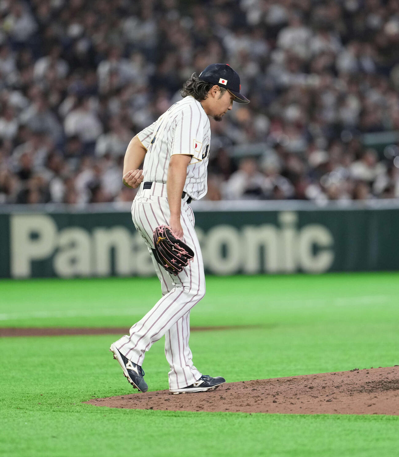 日本対韓国　4回に2点本塁打を浴びる伊藤（撮影・井上学）