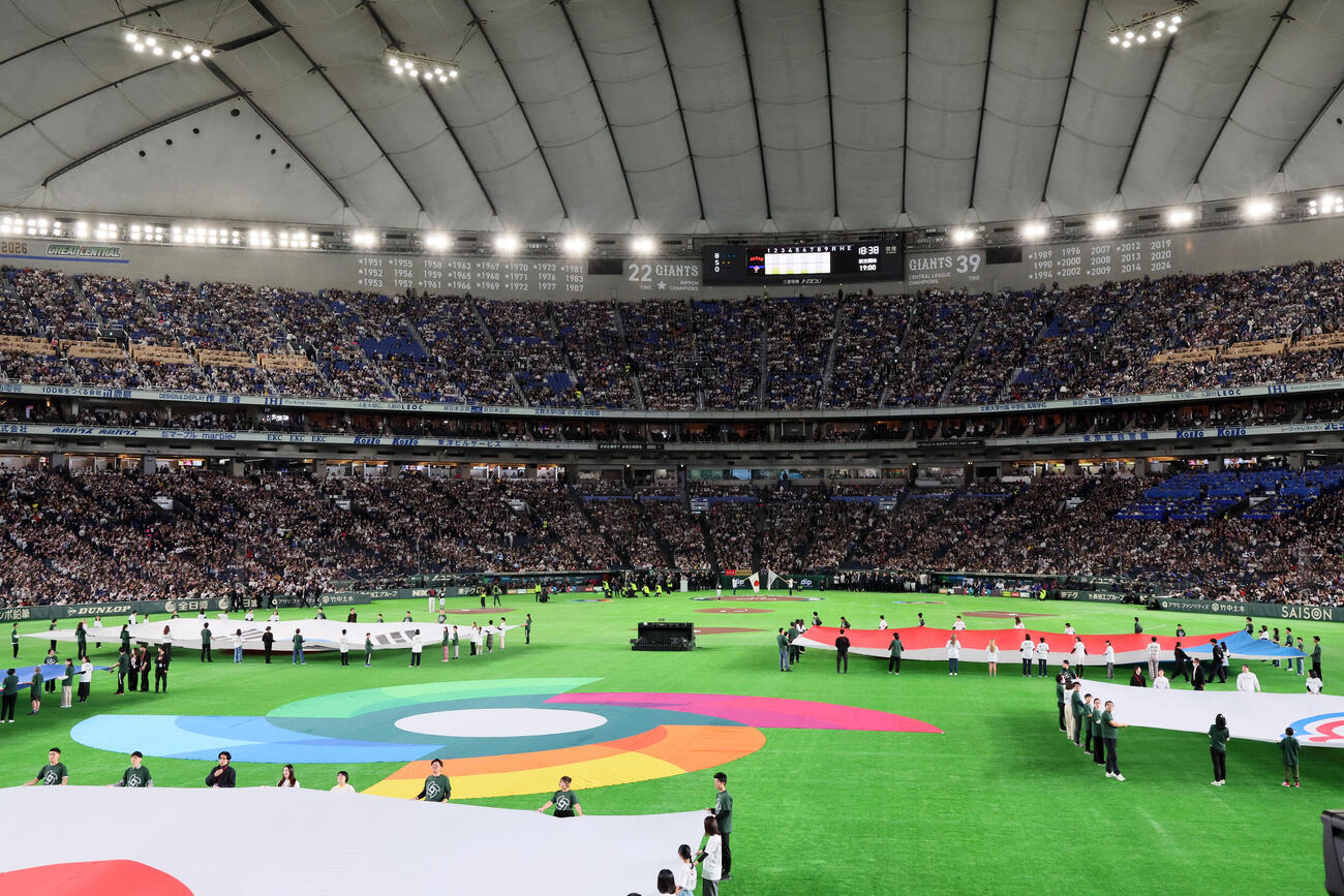 台湾対日本　試合開始を前に行われたセレモニー風景（撮影・加藤哉）