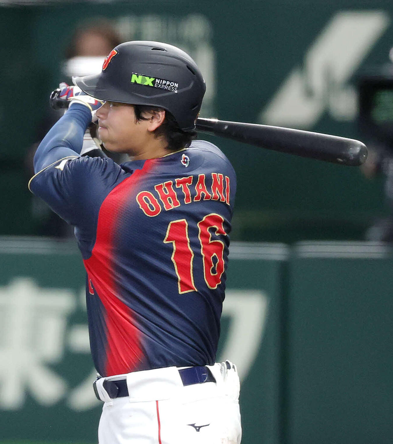 台湾対日本　2回表日本2死一、二塁、右前適時打を放つ大谷（撮影・河田真司）