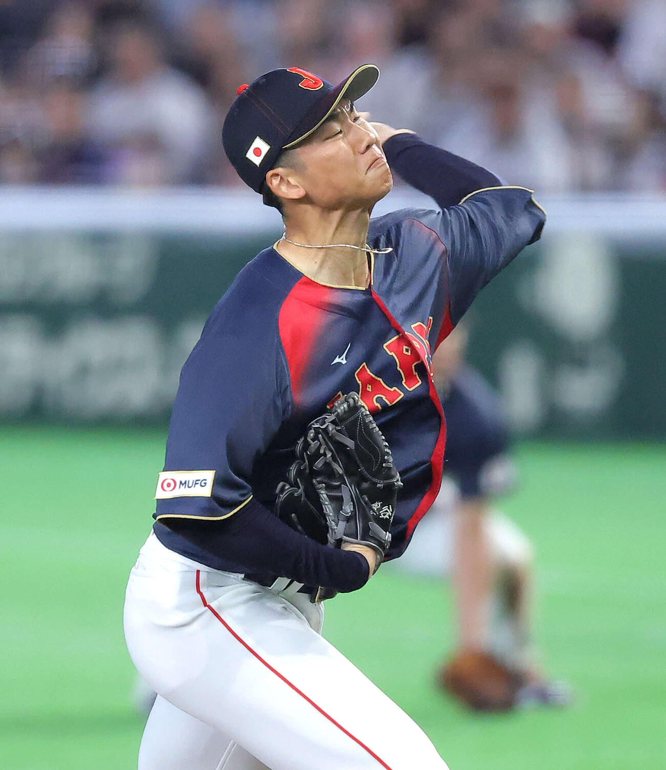 台湾対日本　7回裏、力投する曽谷（撮影・河田真司）