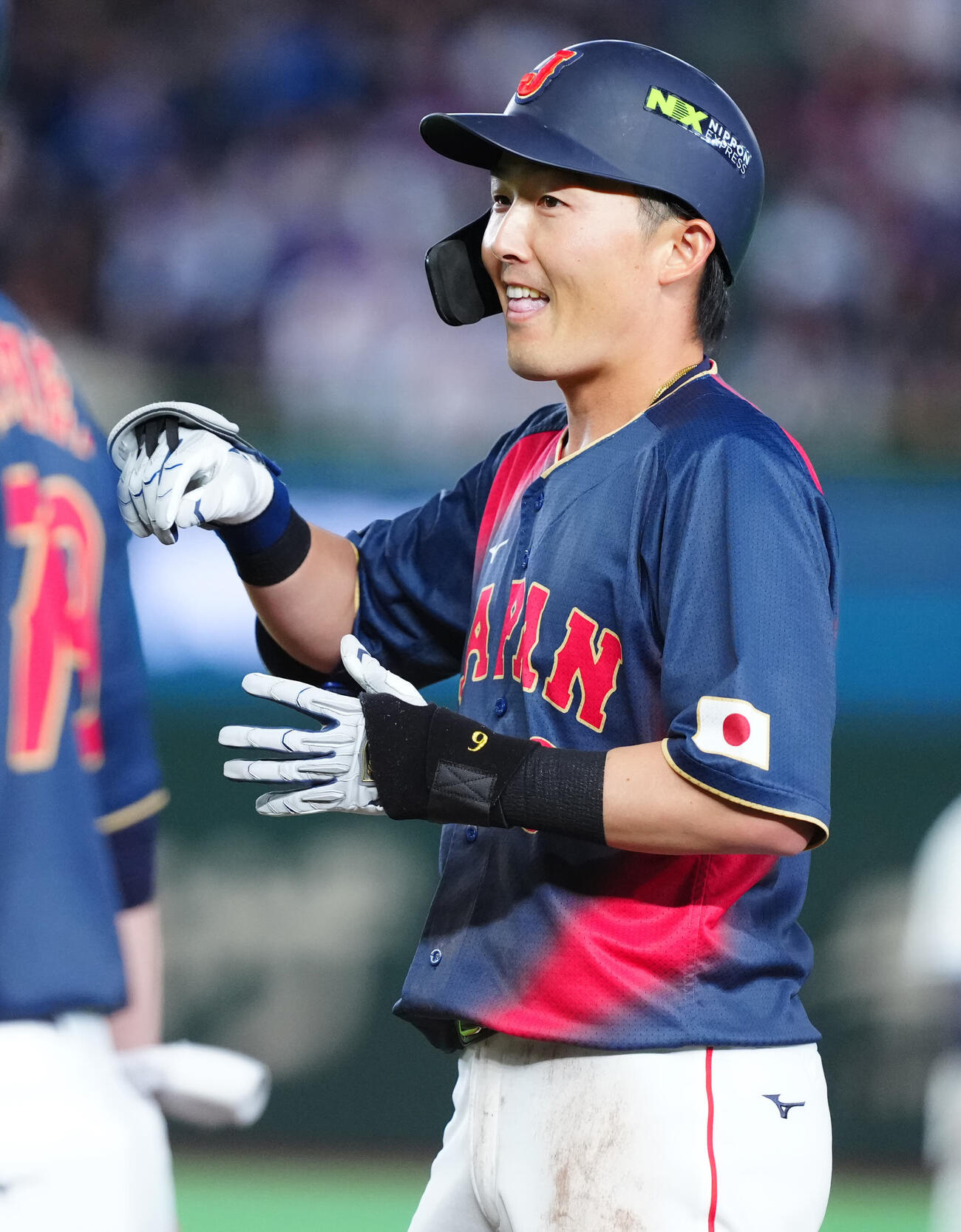 台湾対日本　3回表日本2死二、三塁、適時打を放ちポーズを決める源田（撮影・垰建太）