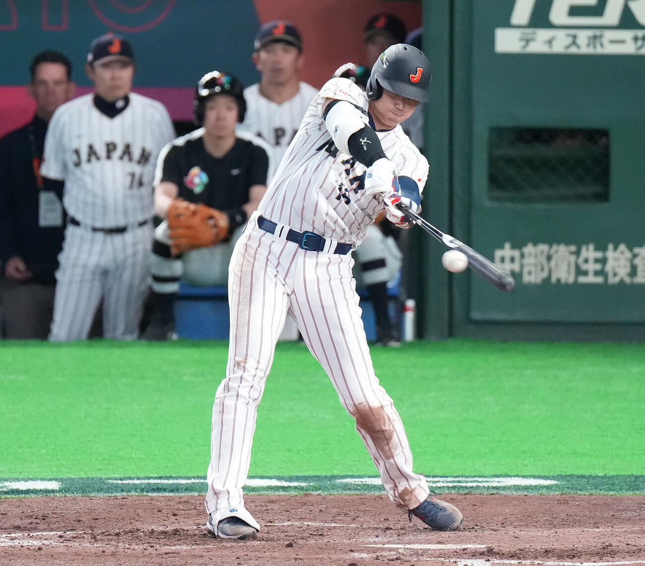 日本対韓国　5回裏日本1死、安打を放つ大谷（撮影・鈴木みどり）