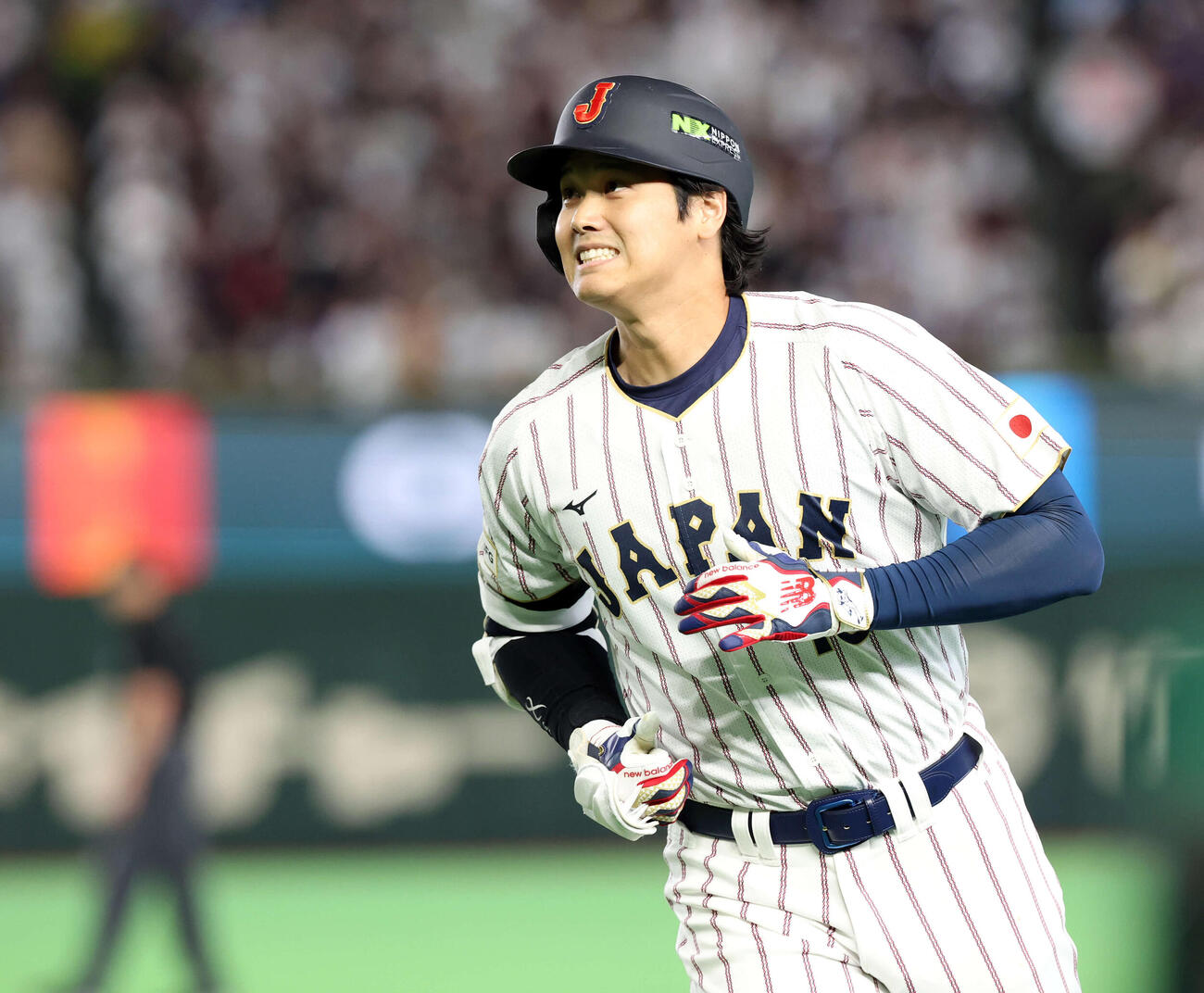 日本対オーストラリア　5回裏日本無死、大谷は右飛に倒れ悔しそうな表情（撮影・浅見桂子）