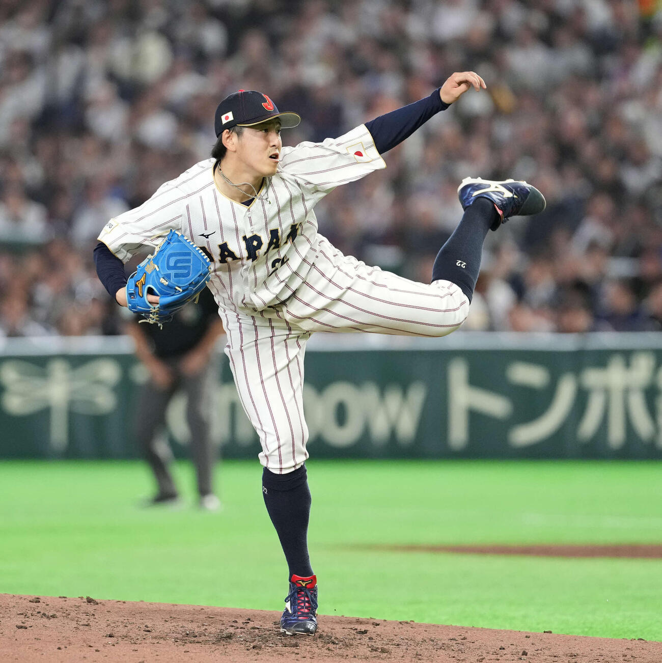 日本対オーストラリア　力投する隅田（撮影・井上学）