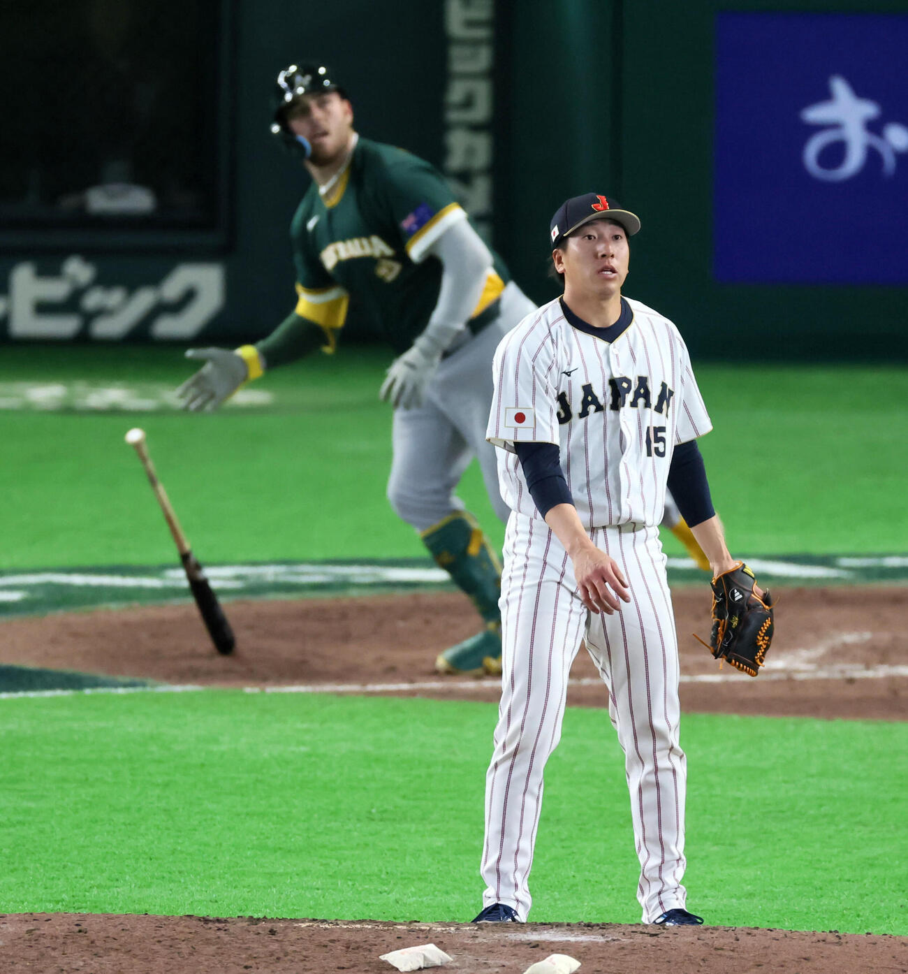 日本対オーストラリア　9回表オーストラリア2死、大勢はウィングローブに左中間越えソロ本塁打を被弾（撮影・加藤哉）