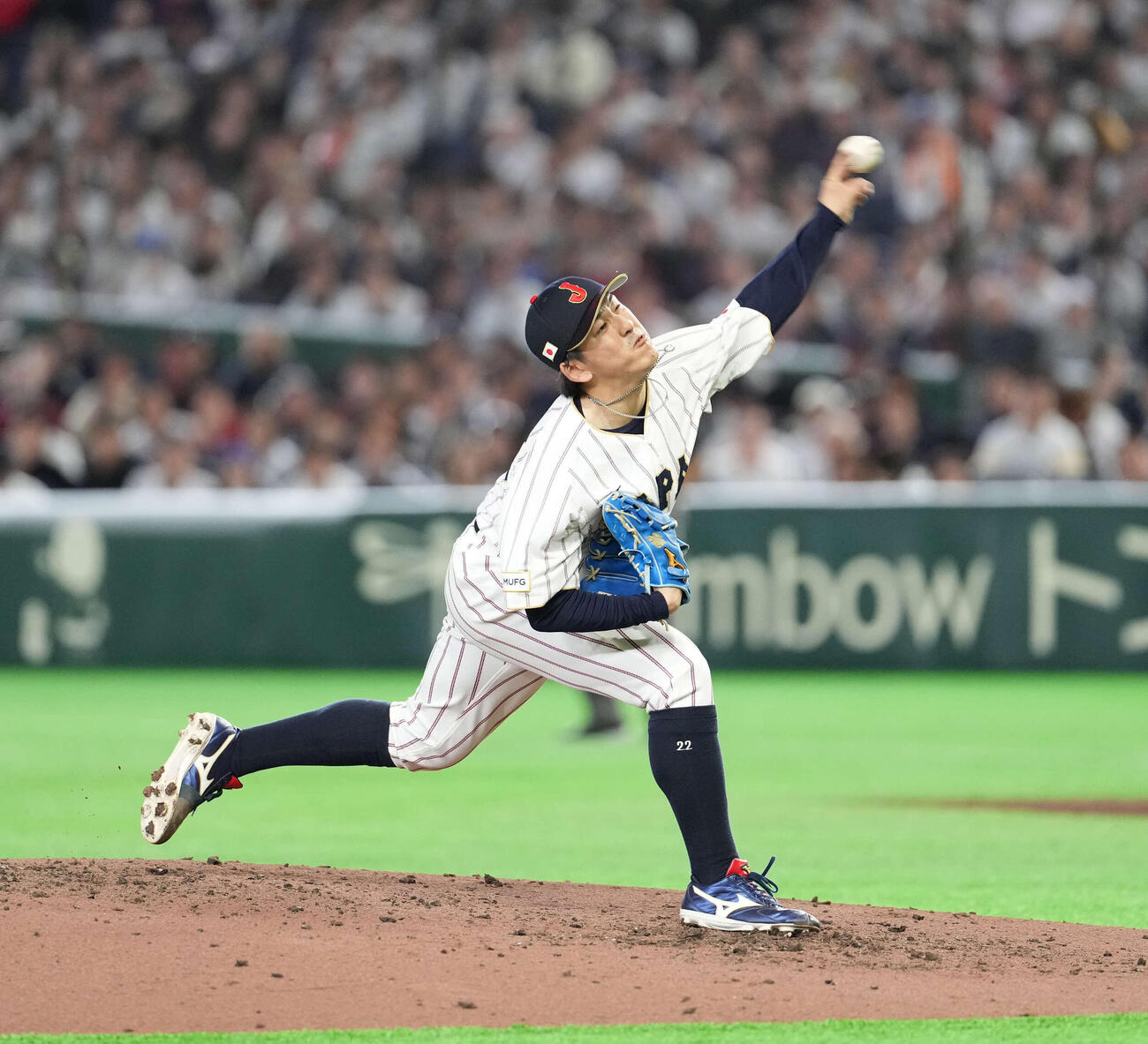 日本対オーストラリア　力投する隅田（撮影・井上学）