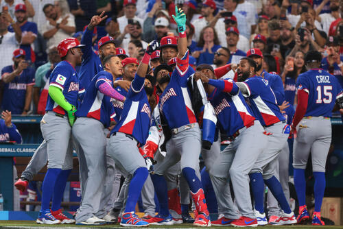 WBC】ドミニカ、3連勝で準々決勝進出 6打点タティス、日本茶ペット