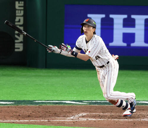 WBC】周東佑京8回に試合決める3ラン！右翼スタンドへ弾丸ライナー