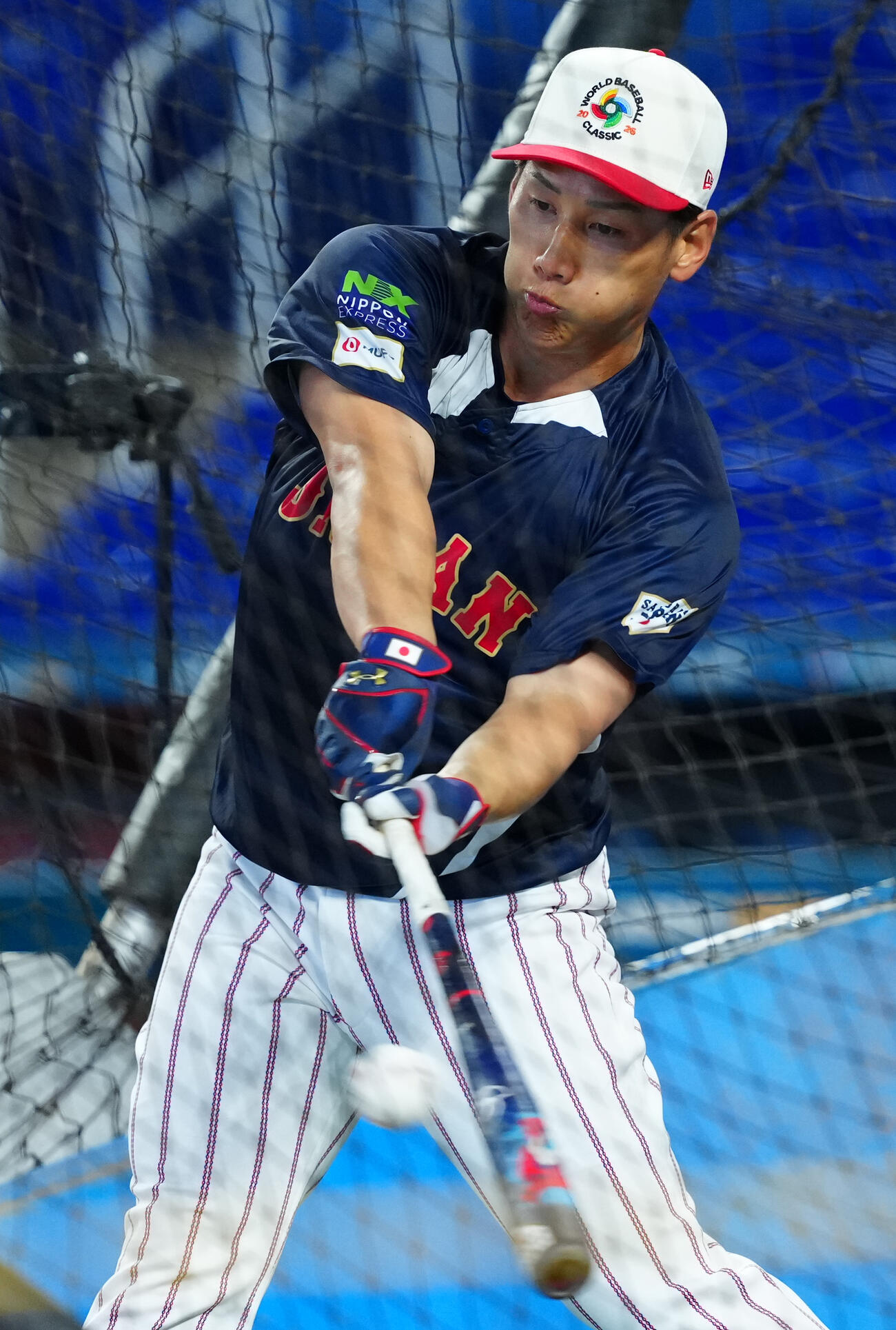 打撃練習に臨む吉田（撮影・垰建太）