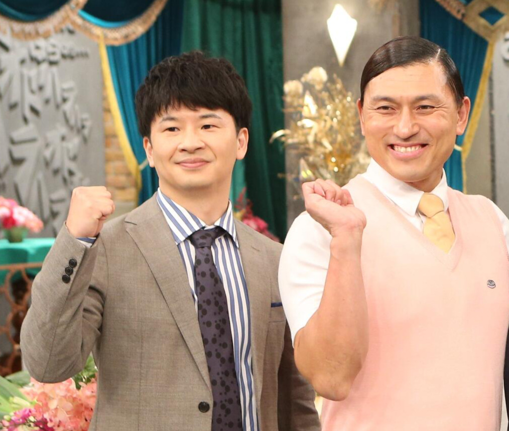 左からオードリーの若林正恭と春日俊彰（2023年撮影）