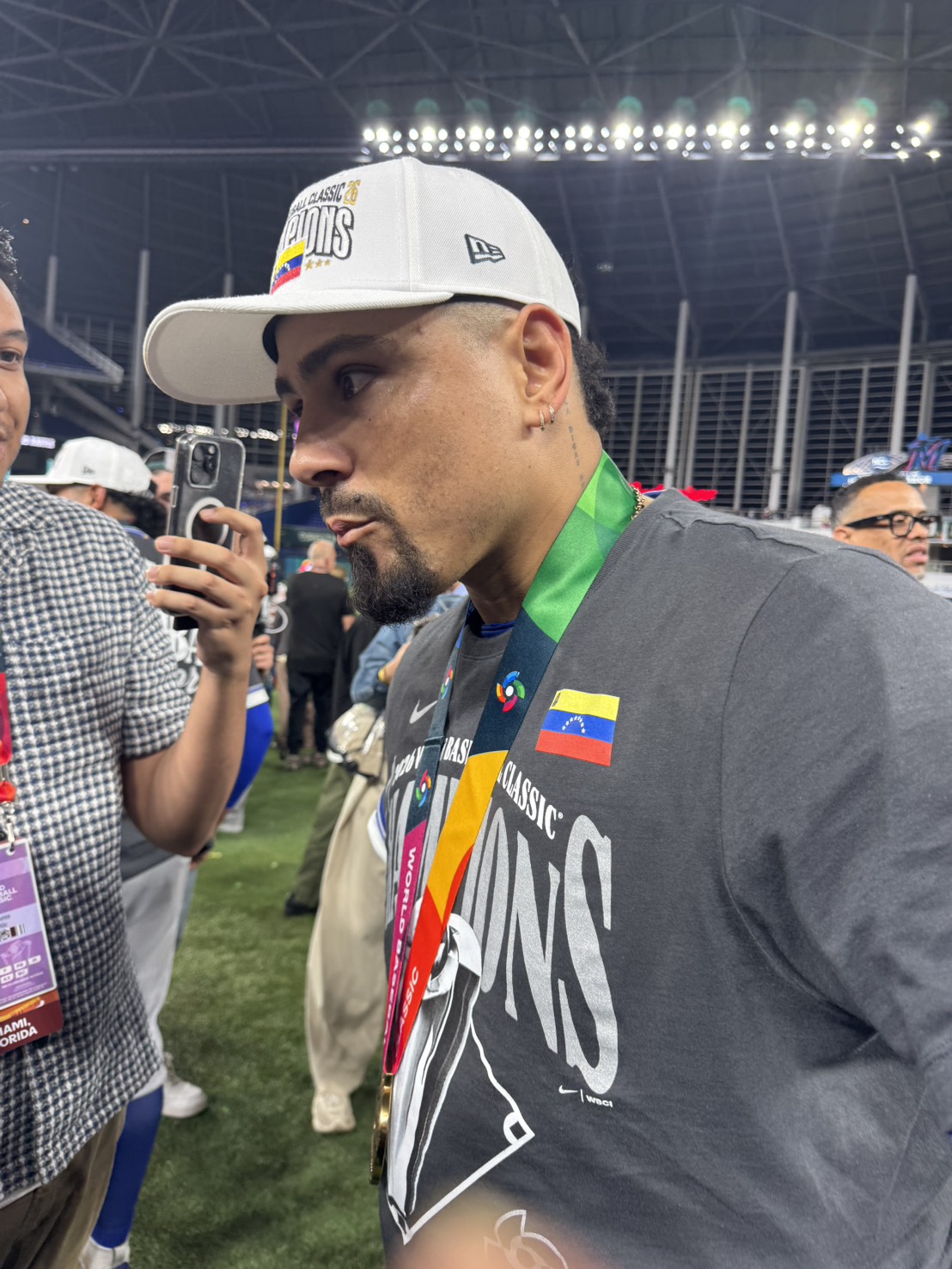ベネズエラ代表のWBC優勝の喜びに浸るオリックス所属のA・マチャド