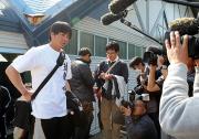 練習を終え、報道陣の質問に答える林威助（撮影・河南真一）