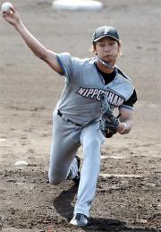 練習試合で先発したダルビッシュ(撮影・田崎高広)