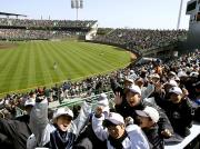 ＷＢＣ日本代表と巨人の練習試合で満員のサンマリンスタジアム（共同）