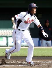 【日本代表候補－巨人】稲葉は３点右翼越え本塁打を放つ（撮影・加藤哉）