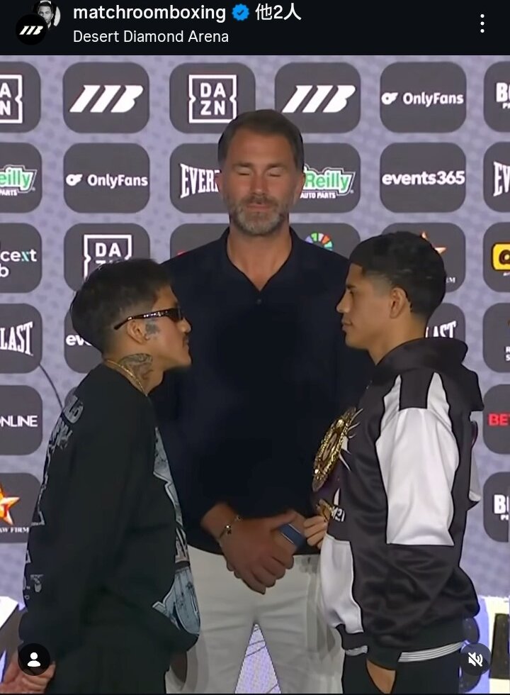 14日のWBA世界バンタム級王座挑戦に向けて公式会見に臨んだ同級王者アントニオ・バルガス（右端）と前3団体統一スーパーフライ級王者ジェシー・ロドリゲス（左端）（マッチルーム公式インスタグラムから）