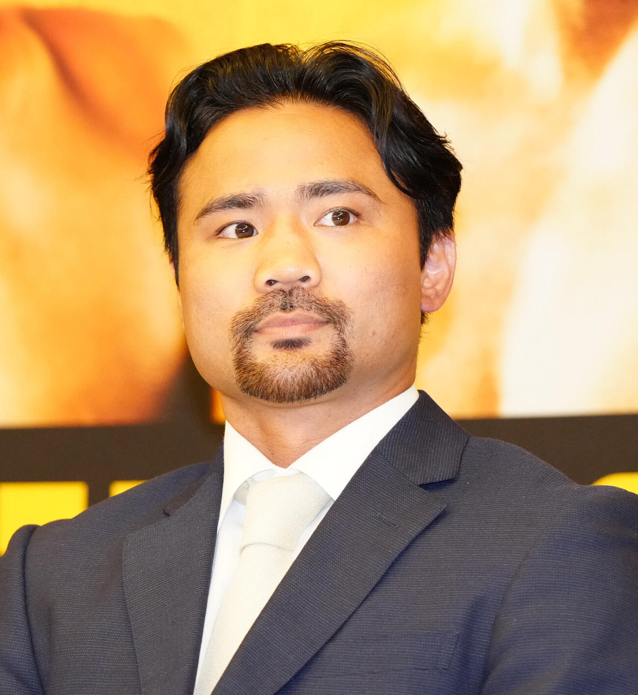 WBA世界バンタム級王座決定戦で増田陸と対戦が決まり、会見を行う比嘉大吾（撮影・江口和貴）