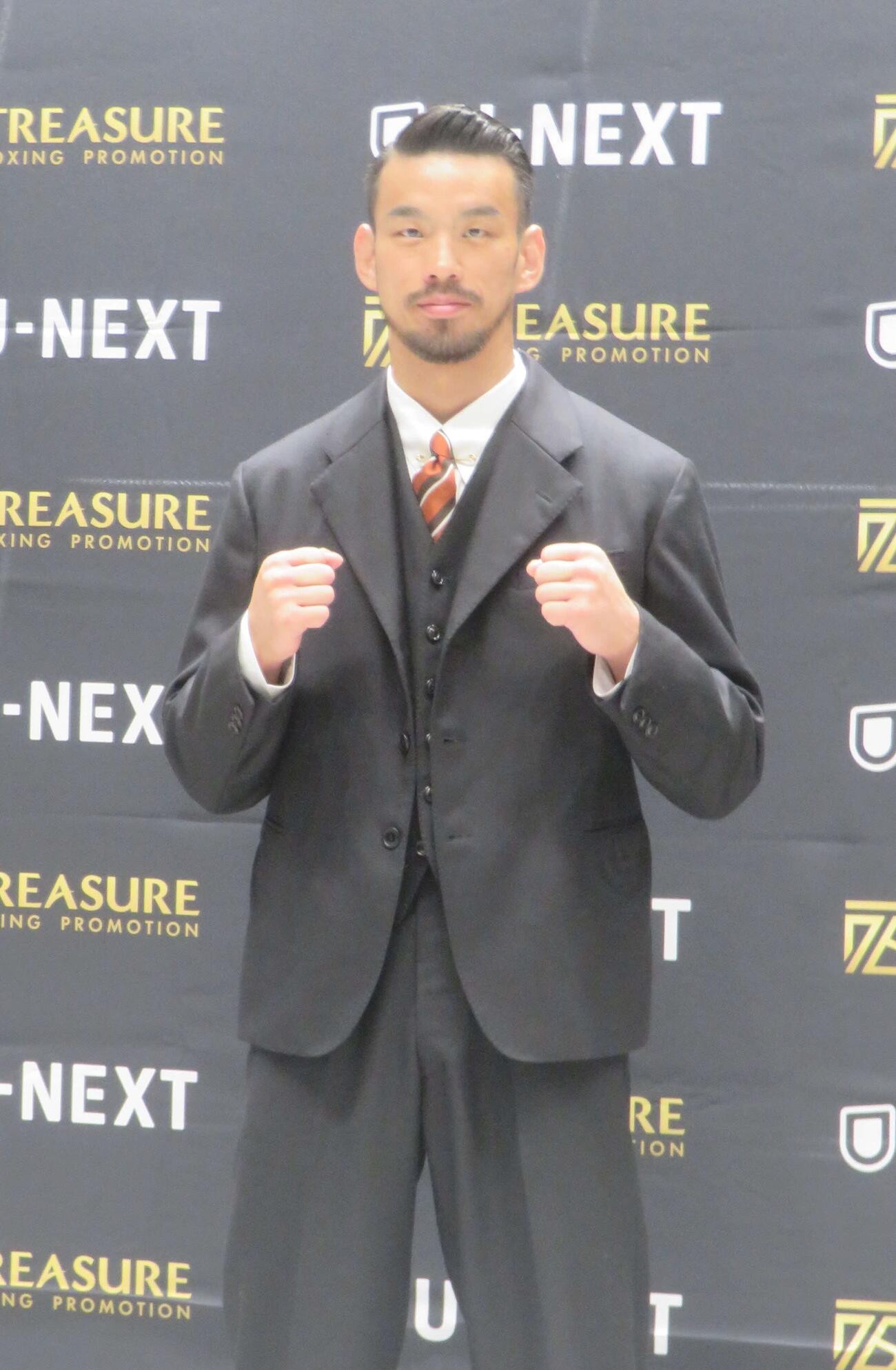 15日に東京・後楽園ホールで日本スーパーウエルター級王者左右田泰臣に挑戦する同級6位の辻本純兵