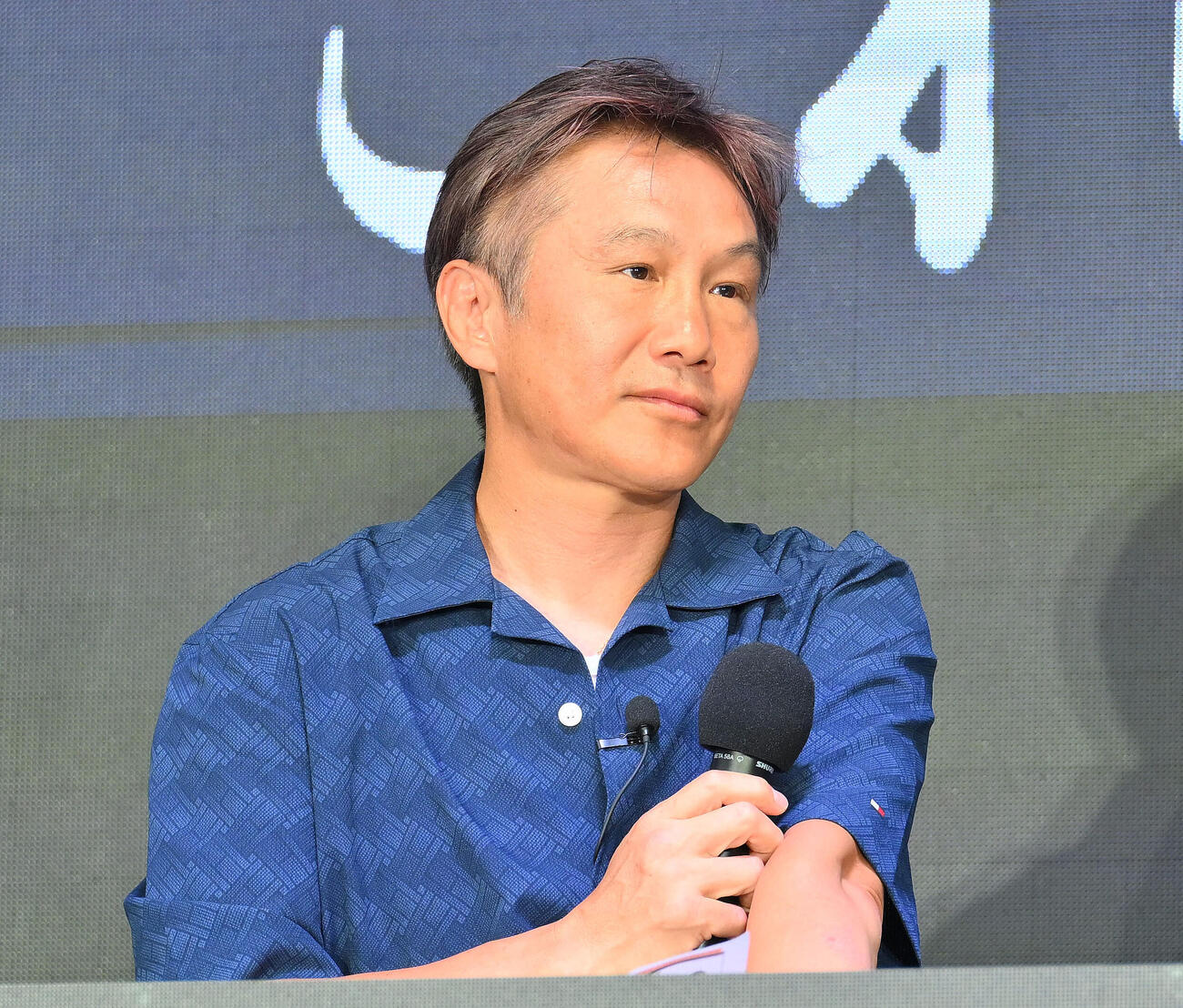 トークする畑山隆則氏（撮影・滝沢徹郎）