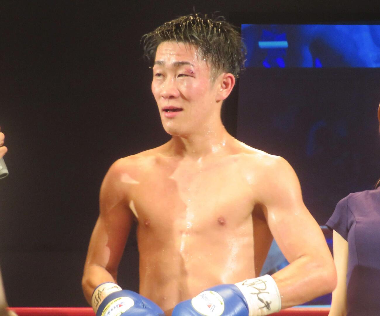 2－1の判定勝利を飾った25年全日本フライ級新人王の鈴木丈太朗