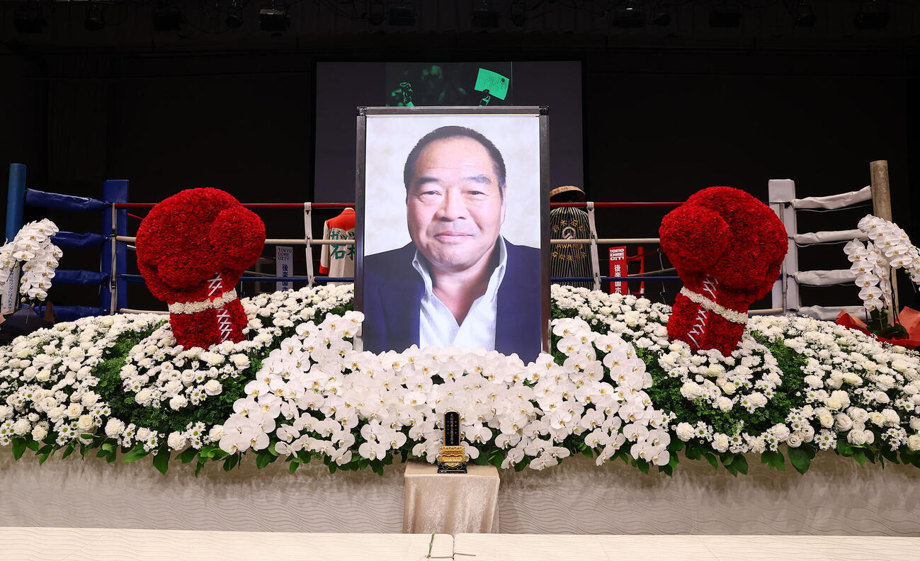 ガッツ石松さん「お別れの会」の祭壇（撮影・野上伸悟）