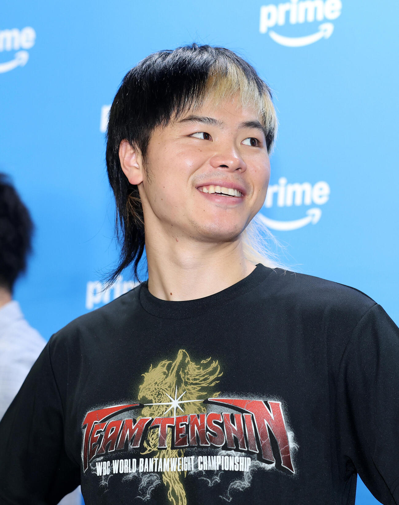 公開練習で笑顔を見せる那須川天心（撮影・鈴木正人）