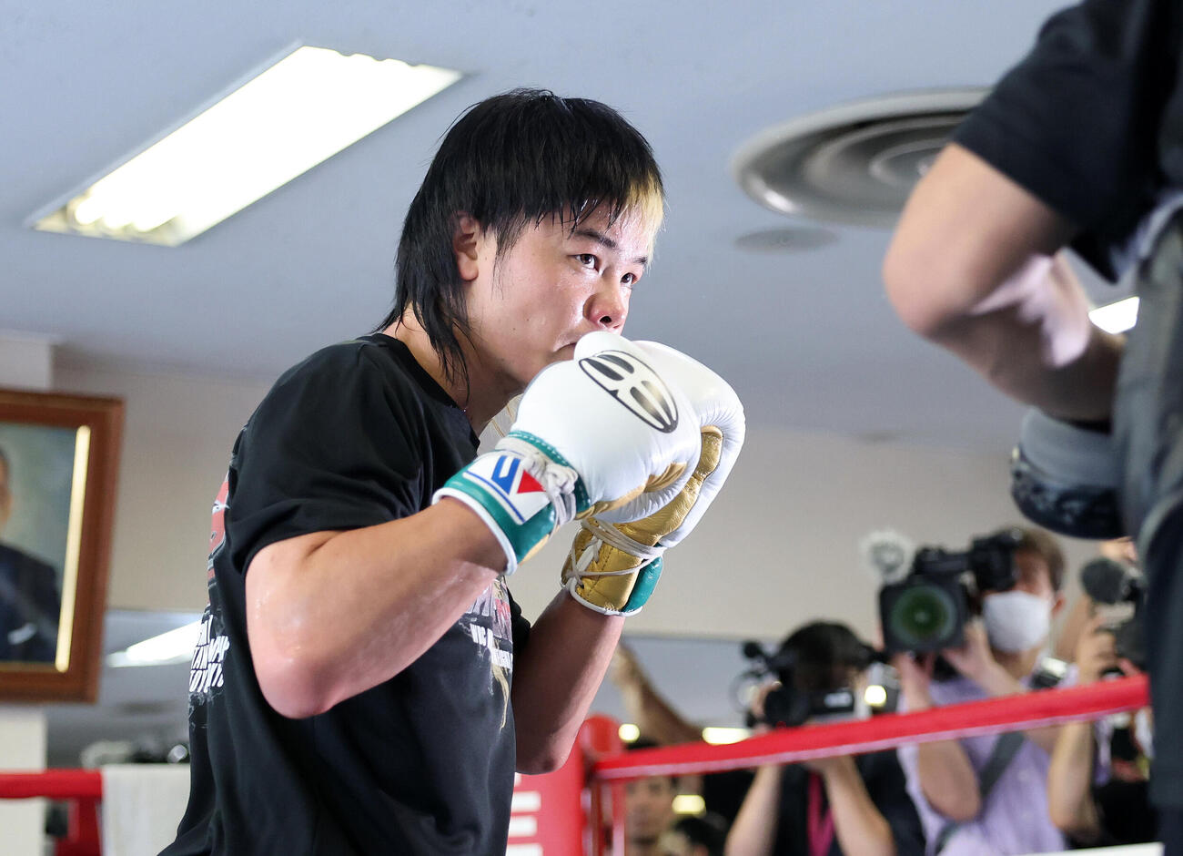 公開練習に臨む那須川天心（撮影・鈴木正人）