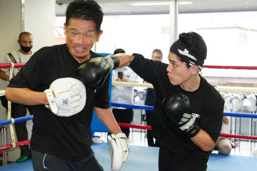 日本初の世界金＆プロ世界王者狙う坪井智也「どうやって圧倒していくか