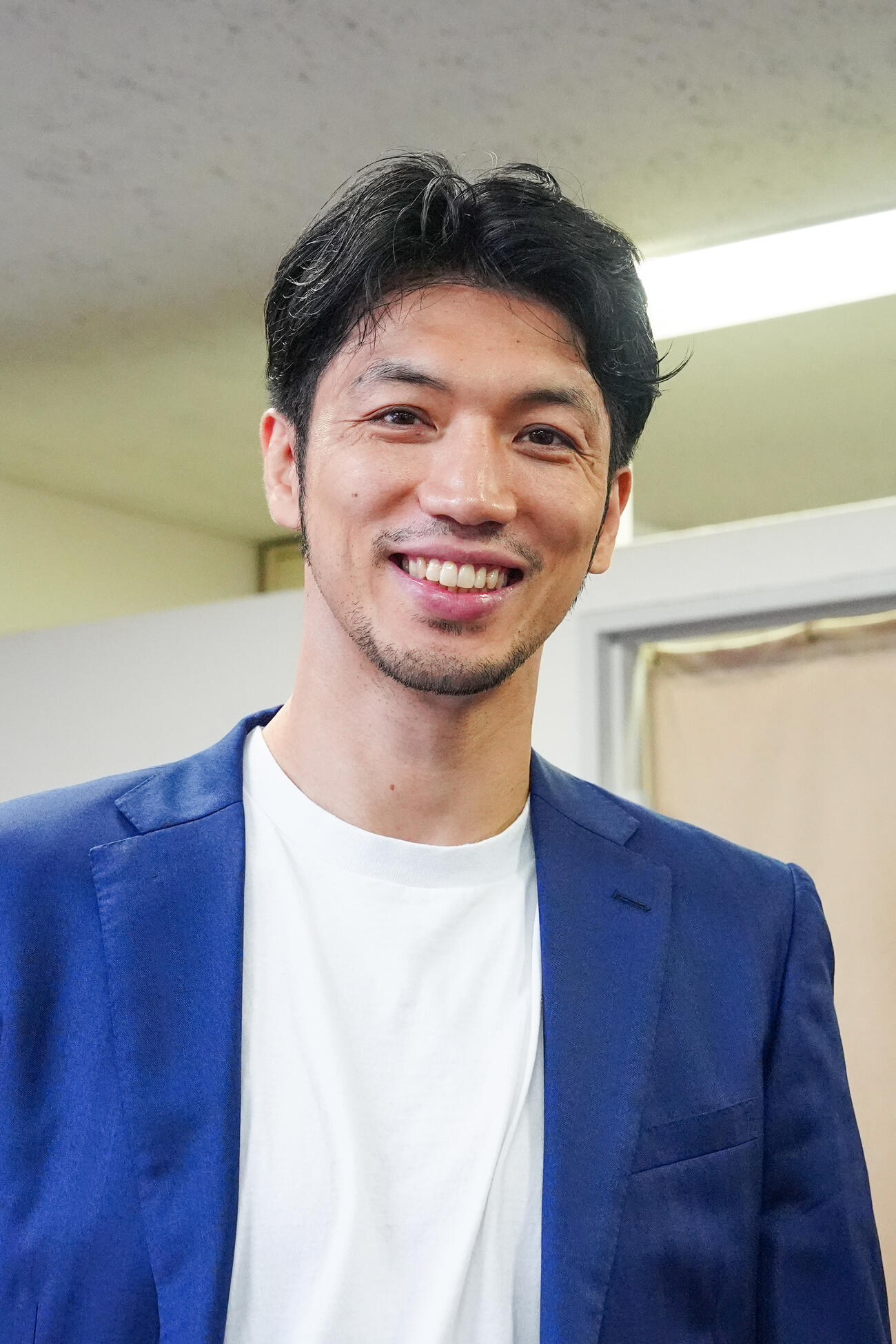 笑顔を見せる村田諒太氏（撮影・江口和貴）