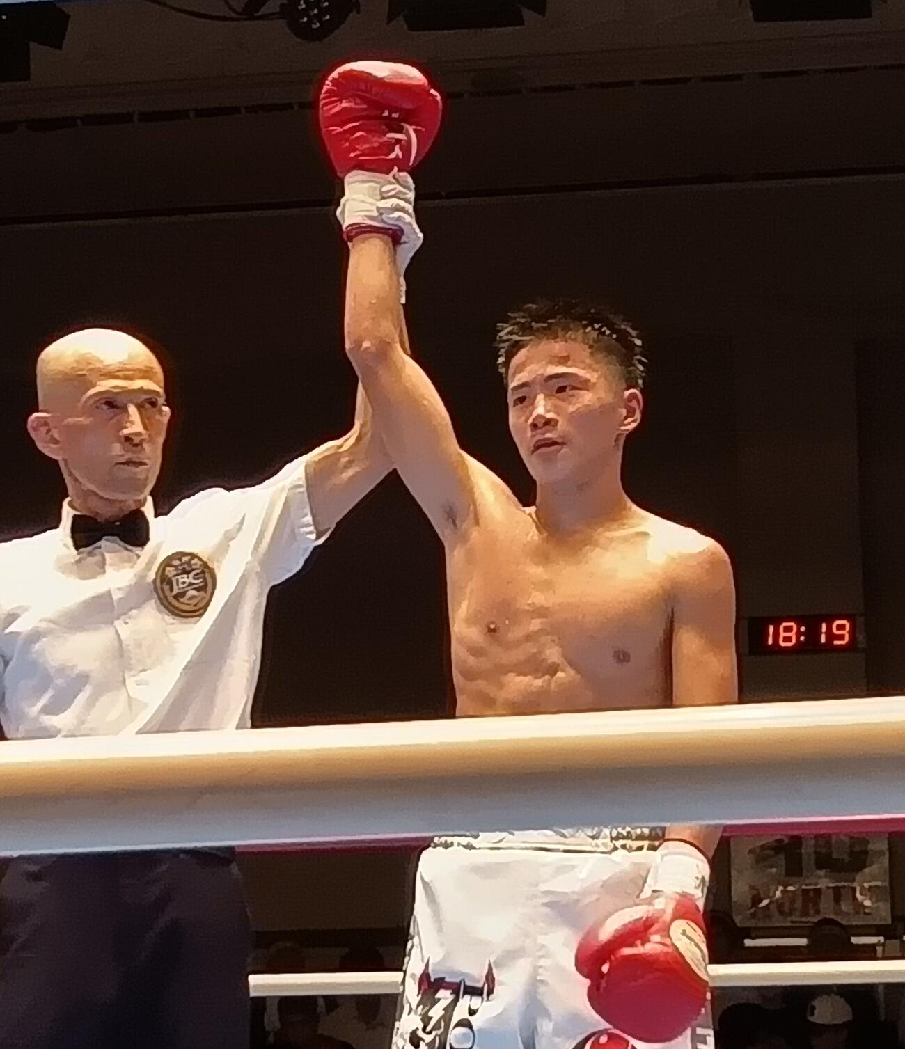 東日本新人王トーナメント決勝進出を決めたミニマム級の林兼士