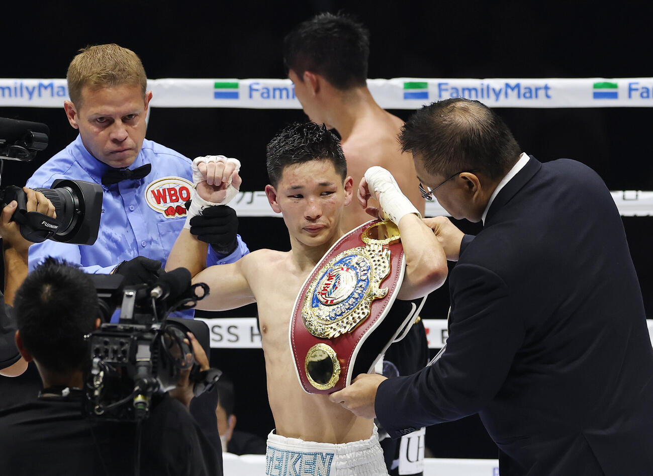 ラッセル・アコスタに判定勝ちした松本流星（撮影・宮地輝）