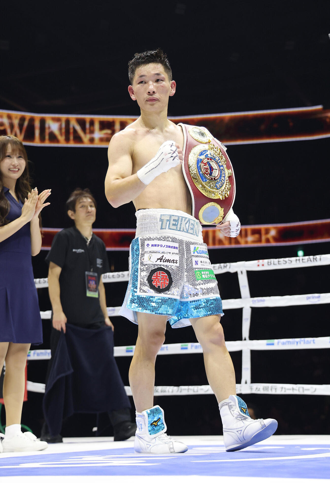 12回判定で暫定王者となった松本流星（撮影・河田真司）