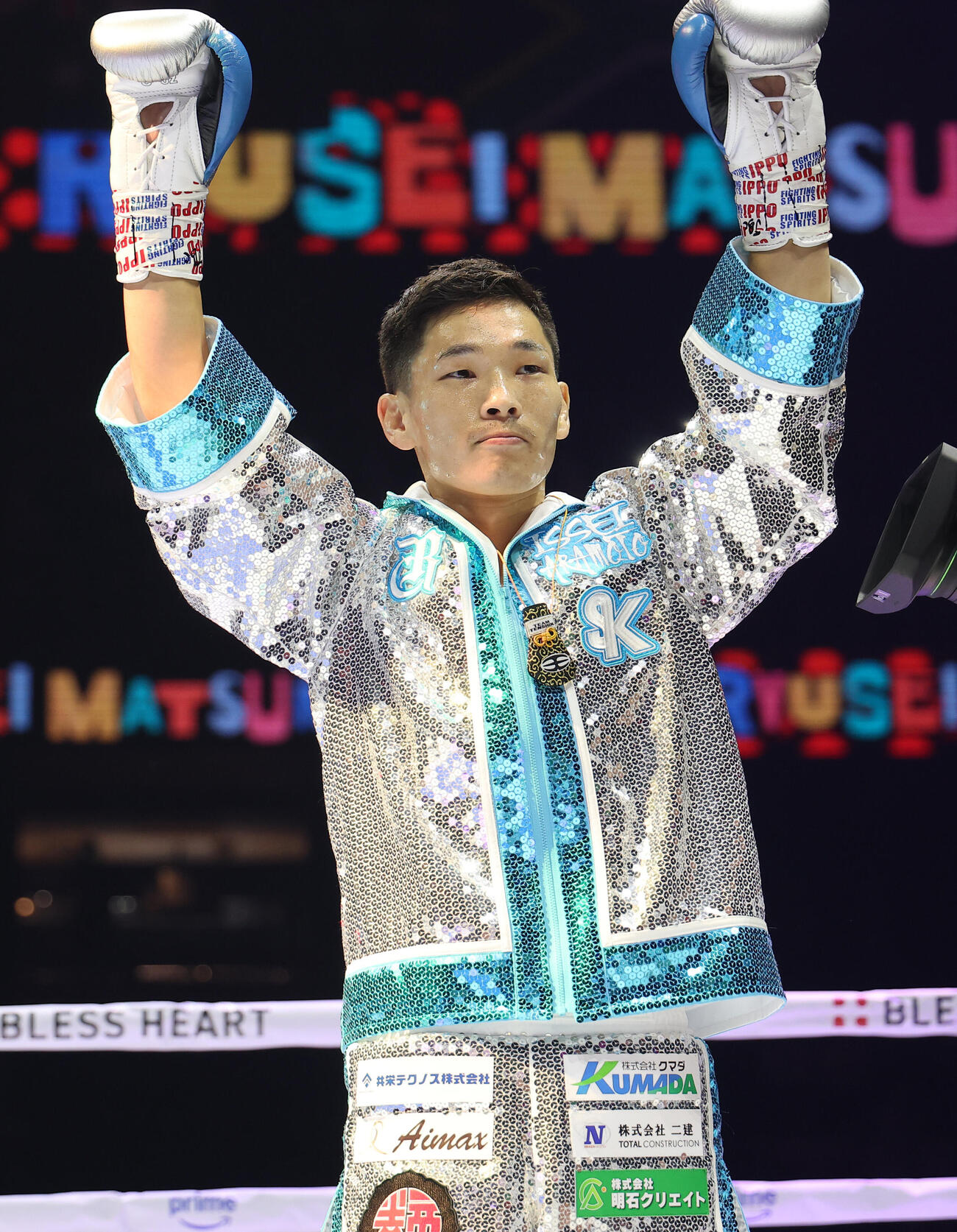 入場する松本流星（撮影・河田真司）