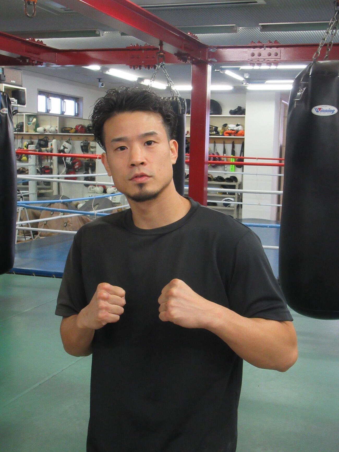 12月13日にノンタイトル8回戦を行う辰吉寿以輝