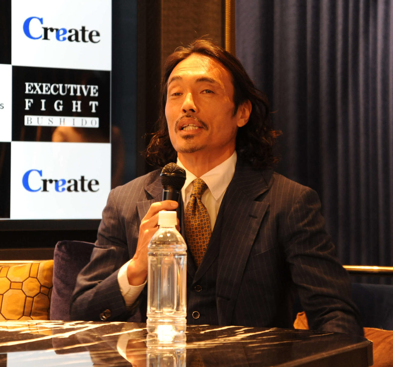 「EXECUTIVE FIGHT　武士道」の前日会見に出席した安彦考真