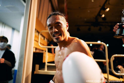 元年俸120円Jリーガーで格闘家の安彦考真