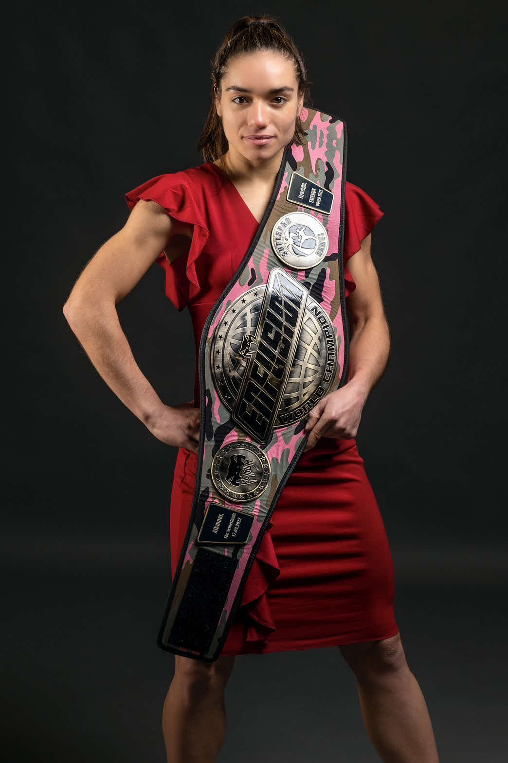 第2代RISE QUEENフライ級の現役チャンピオンのTessa de Kom