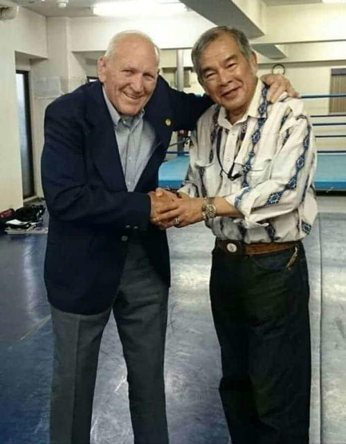 2014年に来日したダニー・ホッジ氏（左）とトシ倉森氏（トシ倉森氏提供）